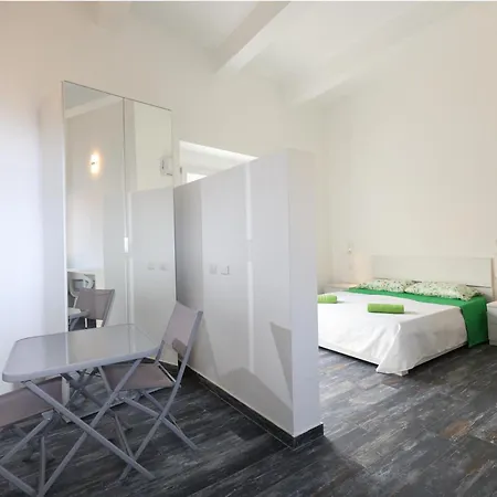 Πανσιόν Planetarium Tropea